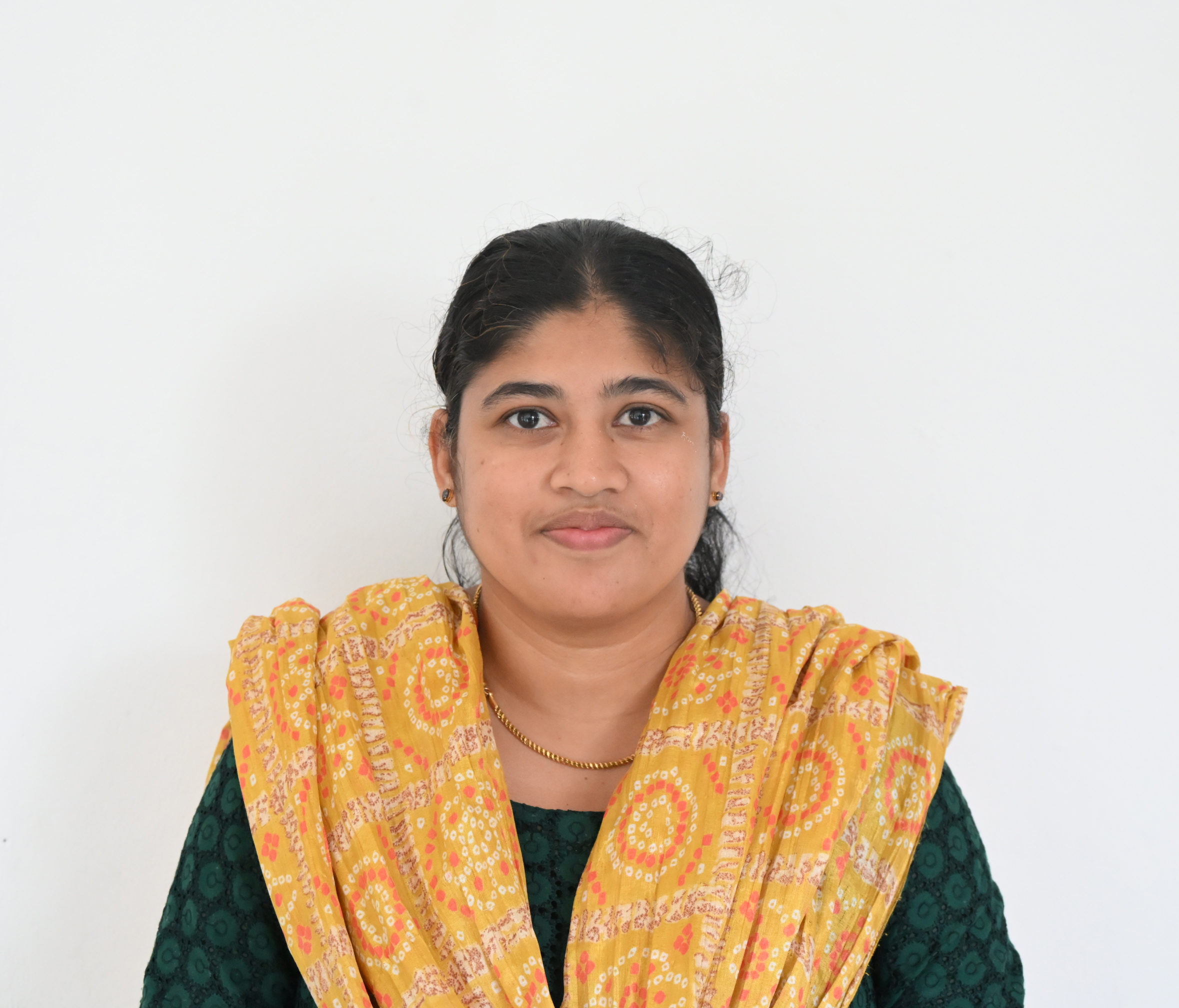 MRS. ELIZABETH  THOMAS